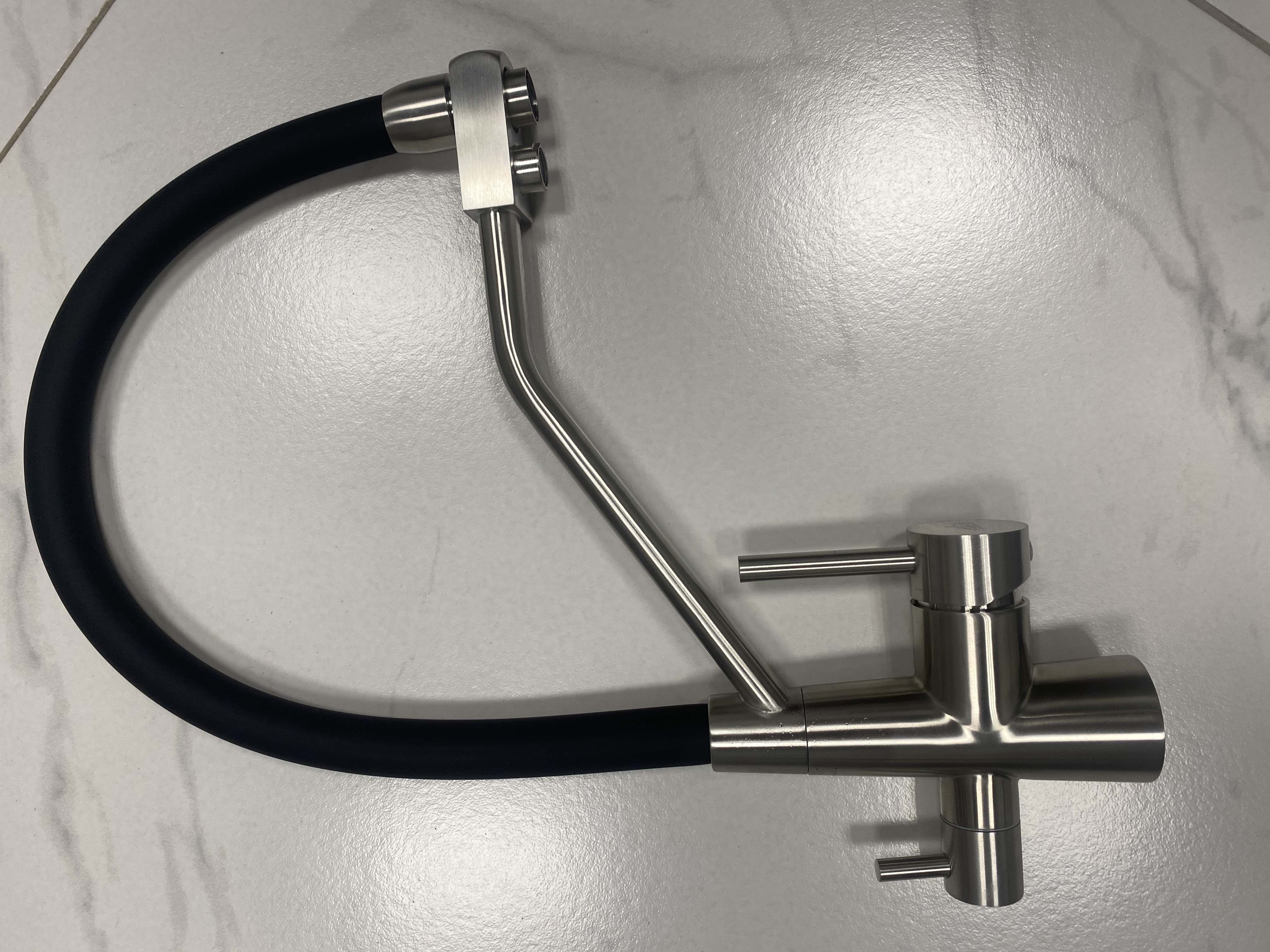 FABIA-Lux   смеситель для кухни FL 1   сатин/черн.шланг + фильтр   